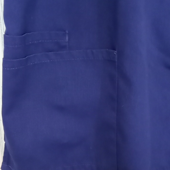 3 Lydia Scrub Tops Size Medium - Picture 4 of 16